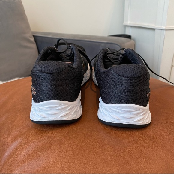 Women’s New Balance Fresh Foam Arishi v2 Running Shoe - size 8 - Picture 7 of 11